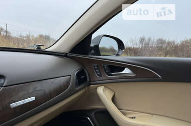 Седан Audi A6 2011 в Комарному