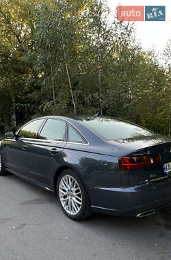 Седан Audi A6 2015 в 