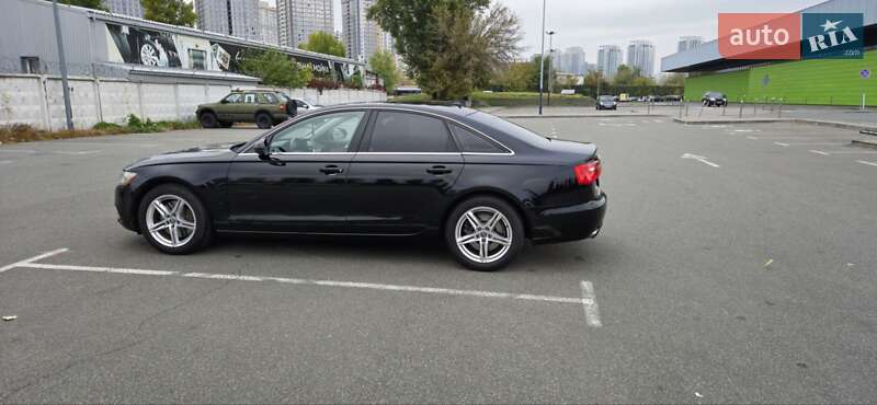 Седан Audi A6 2014 в Киеве
