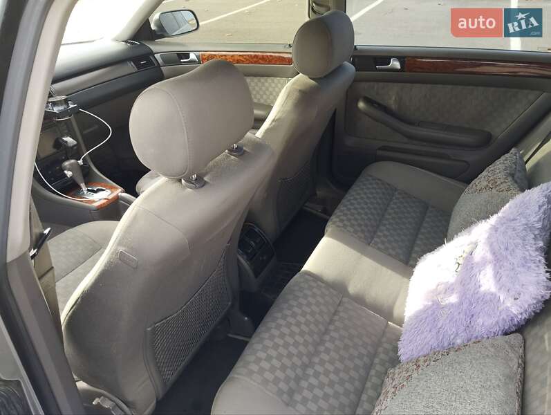Універсал Audi A6 2002 в Луцьку