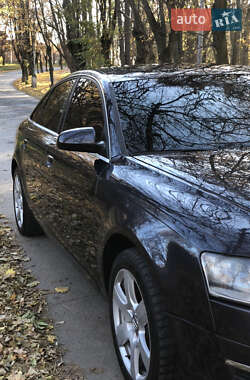 Седан Audi A6 2004 в 