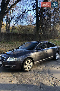 Седан Audi A6 2004 в 