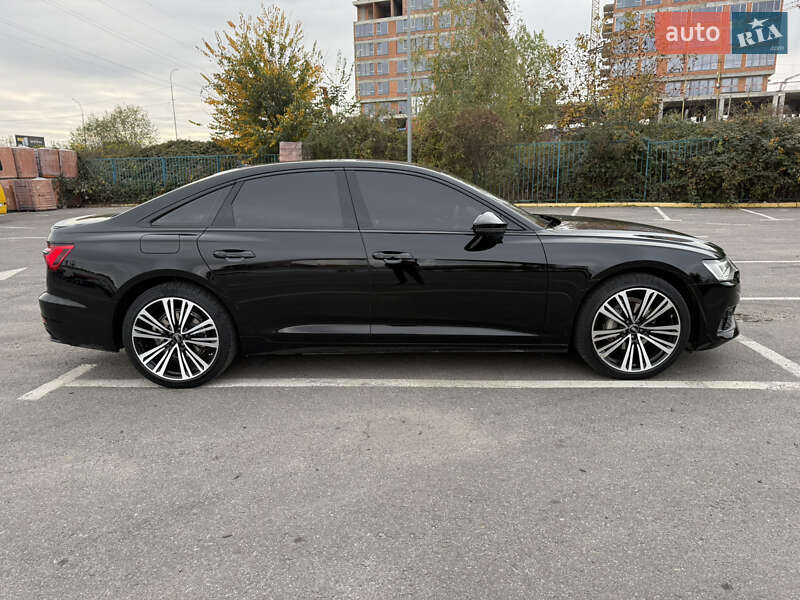 Седан Audi A6 2023 в Ужгороде