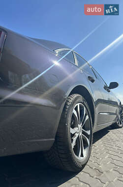Седан Audi A6 2014 в 