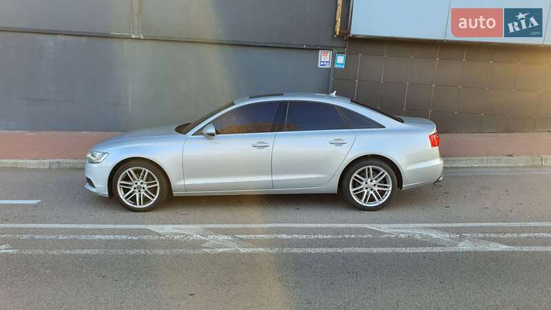 Седан Audi A6 2014 в Киеве