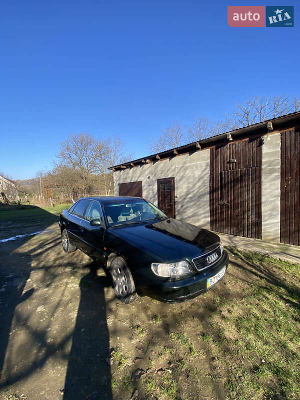 Седан Audi A6 1995 в Тячеве