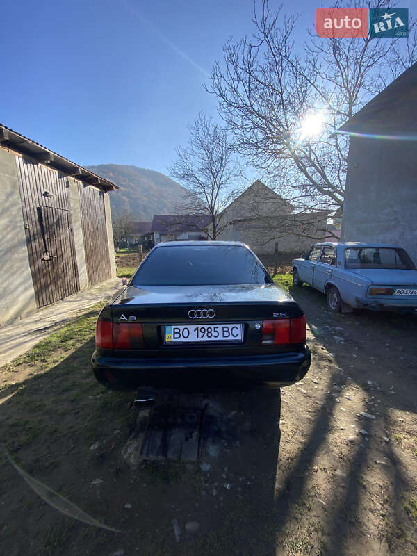 Седан Audi A6 1995 в Тячеве