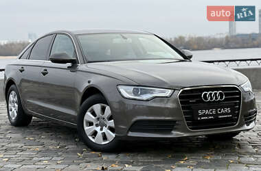 Седан Audi A6 2014 в Киеве