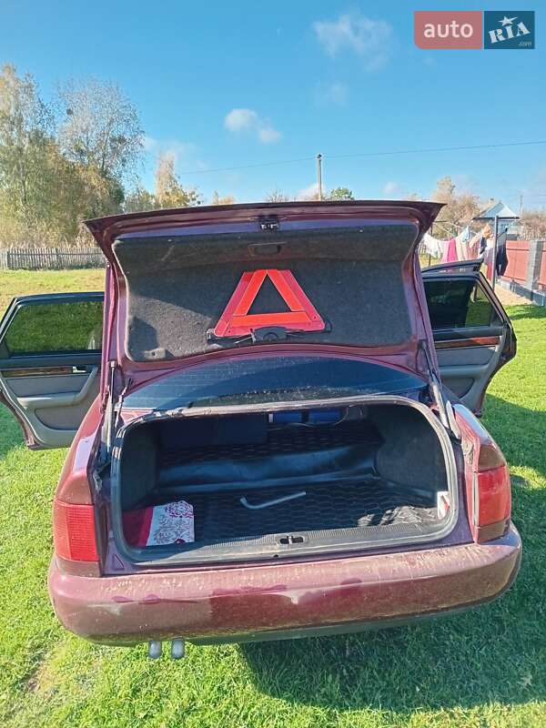 Седан Audi A6 1995 в Камне-Каширском