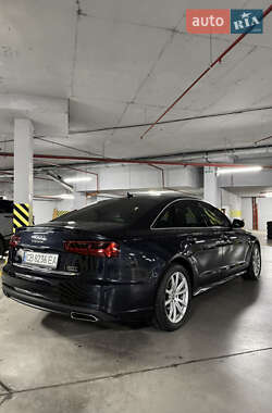 Седан Audi A6 2015 в Киеве