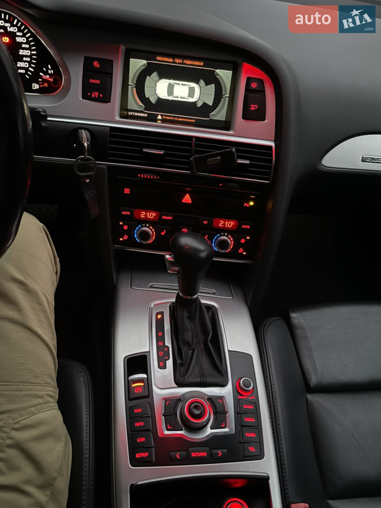 2010 Audi A6 - мініатюра 9