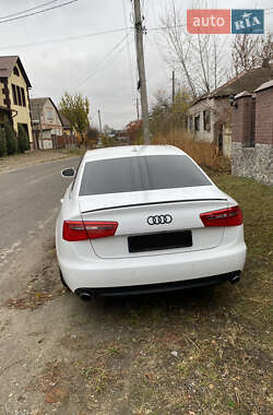 Седан Audi A6 2012 в 