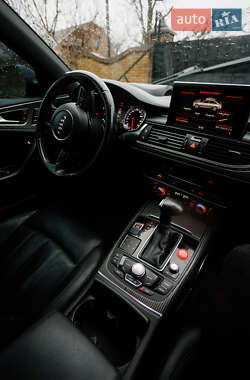 Седан Audi A6 2013 в 