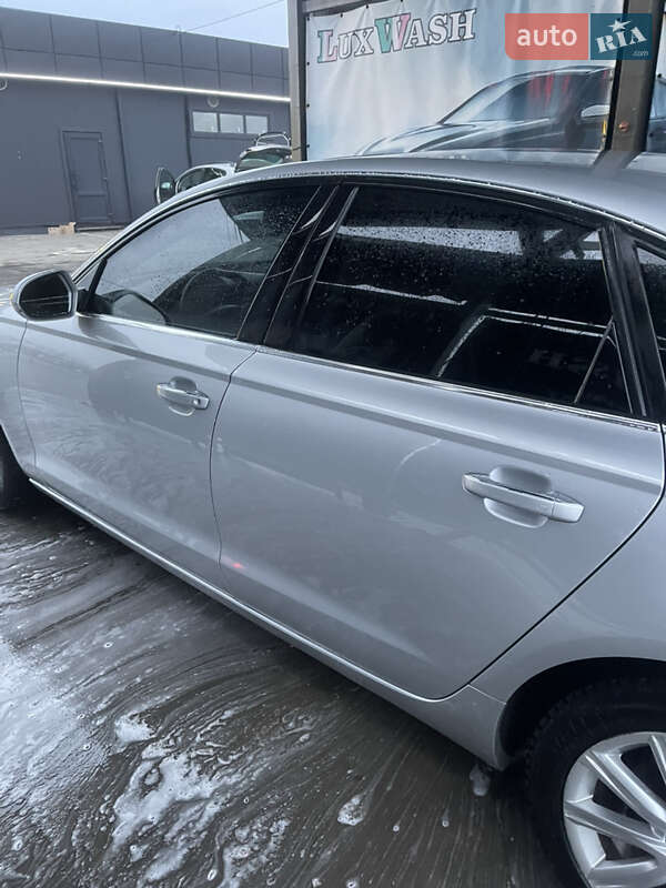 Седан Audi A6 2012 в Львове