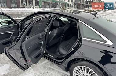Седан Audi A6 2019 в 