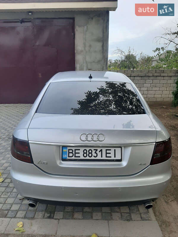 Седан Audi A6 2004 в Вознесенске