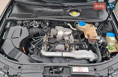 Универсал Audi A6 2002 в Звягеле