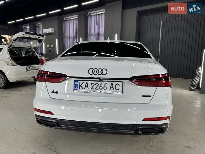 Седан Audi A6 2018 в Киеве