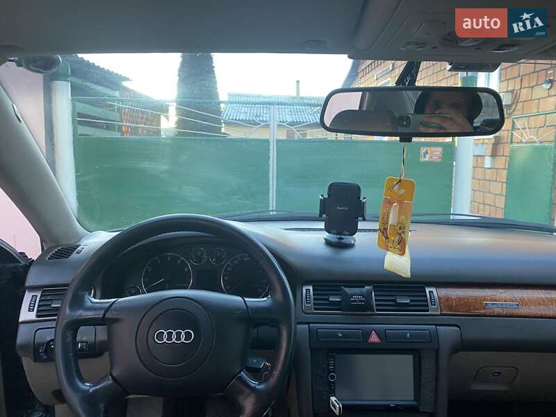 Седан Audi A6 1998 в Дубровице