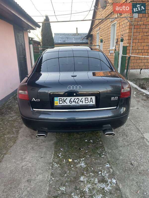 Седан Audi A6 1998 в Дубровице