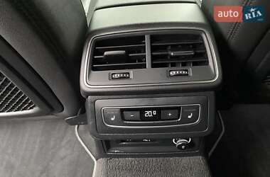 Седан Audi A6 2019 в 