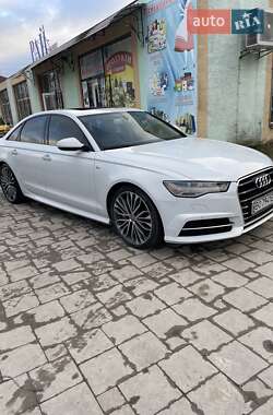 Седан Audi A6 2015 в 
