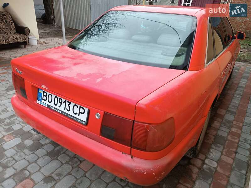 Седан Audi A6 1995 в Чорткові