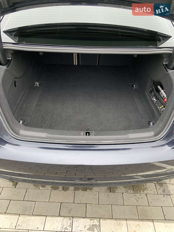Седан Audi A6 2015 в Первомайске