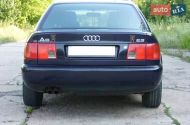 Седан Audi A6 1995 в Дніпрі