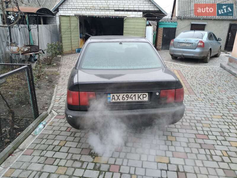 Седан Audi A6 1994 в Кегичевке