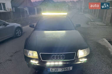 Седан Audi A6 2004 в Тересві