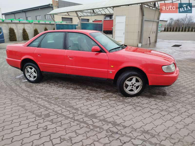 Седан Audi A6 1997 в Сарнах