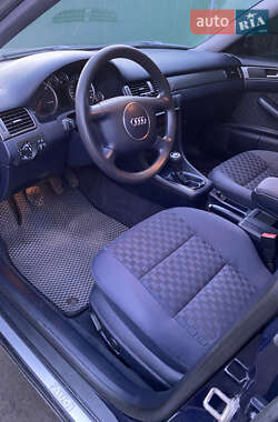 Седан Audi A6 2002 в 