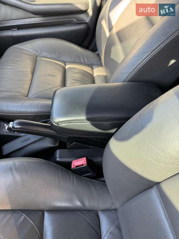 Универсал Audi A6 2002 в Киеве