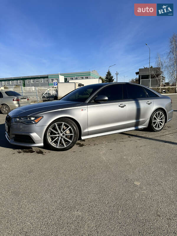 Седан Audi A6 2015 в 