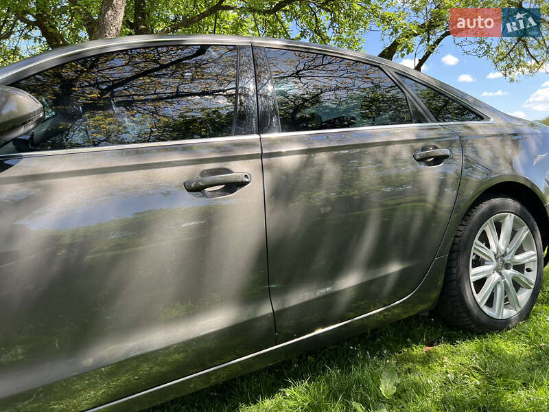 Седан Audi A6 2012 в Жовкве