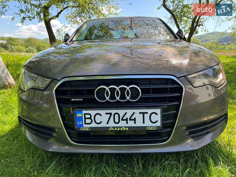 Седан Audi A6 2012 в Жовкве