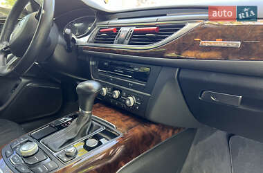 Седан Audi A6 2012 в 