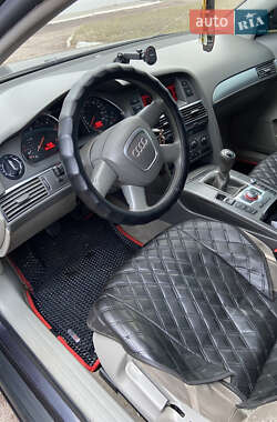 Седан Audi A6 2004 в 