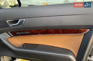 Седан Audi A6 2010 в 