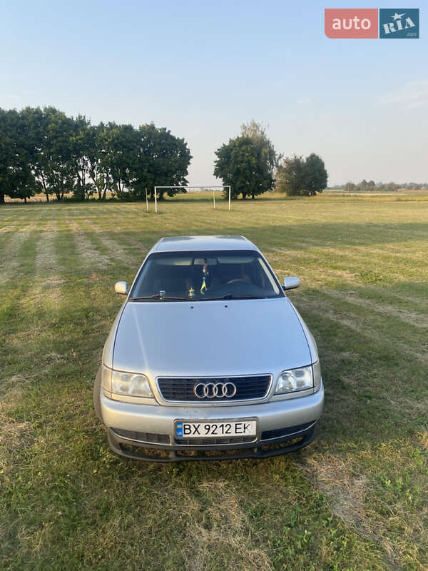 Седан Audi A6 1995 в Дубно
