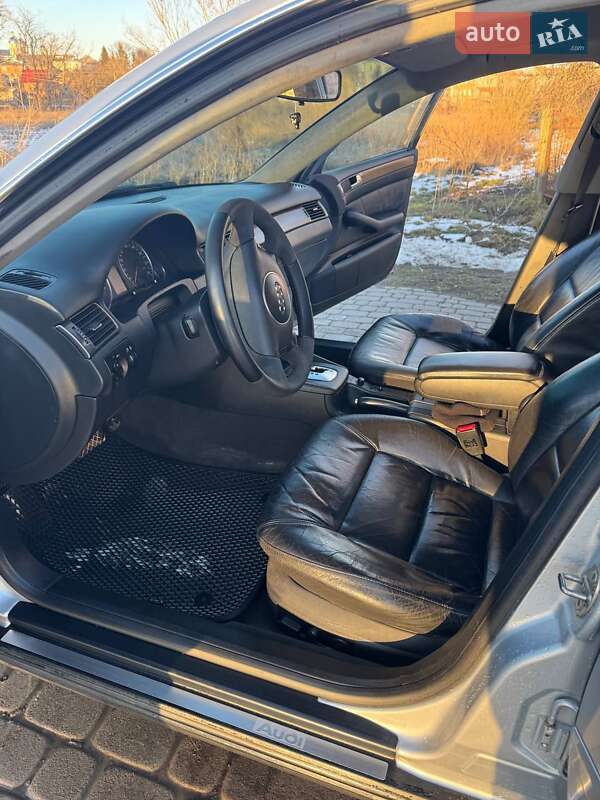 Универсал Audi A6 2002 в Мервичах