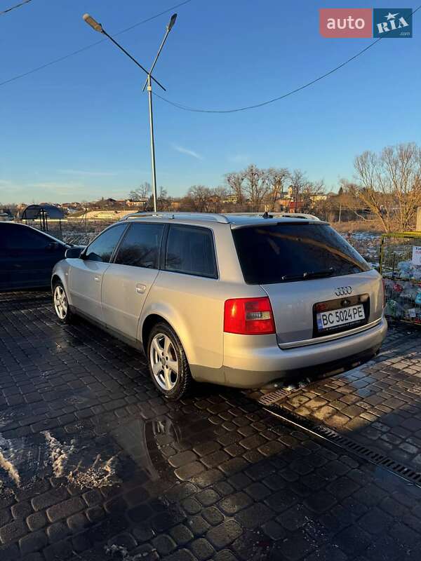 Универсал Audi A6 2002 в Мервичах