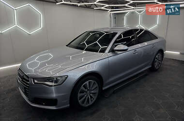 Седан Audi A6 2015 в 
