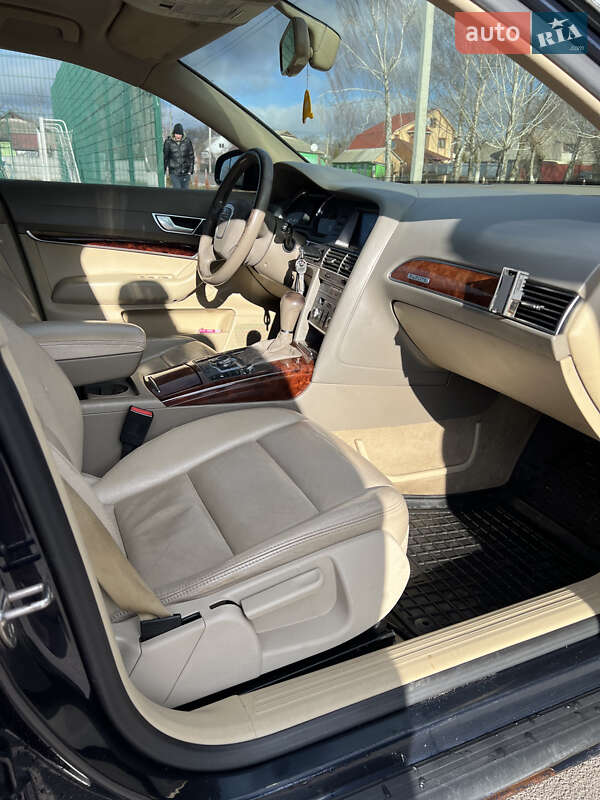 Седан Audi A6 2004 в Калиновке
