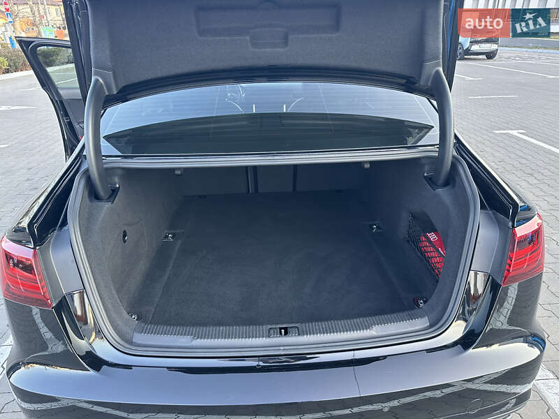 Седан Audi A6 2015 в Черновцах