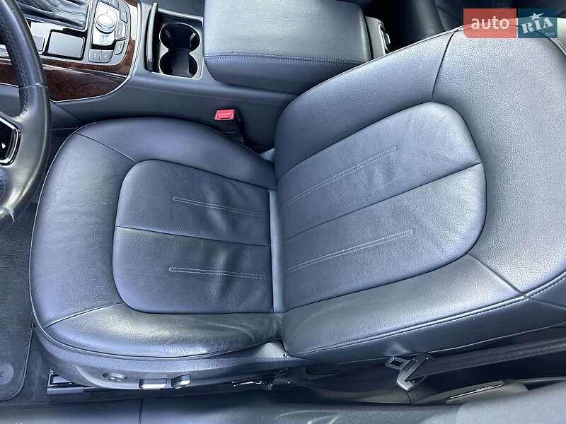 Седан Audi A6 2015 в Черновцах