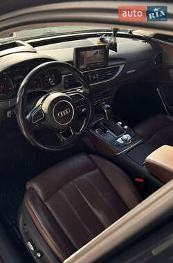 Седан Audi A6 2015 в 