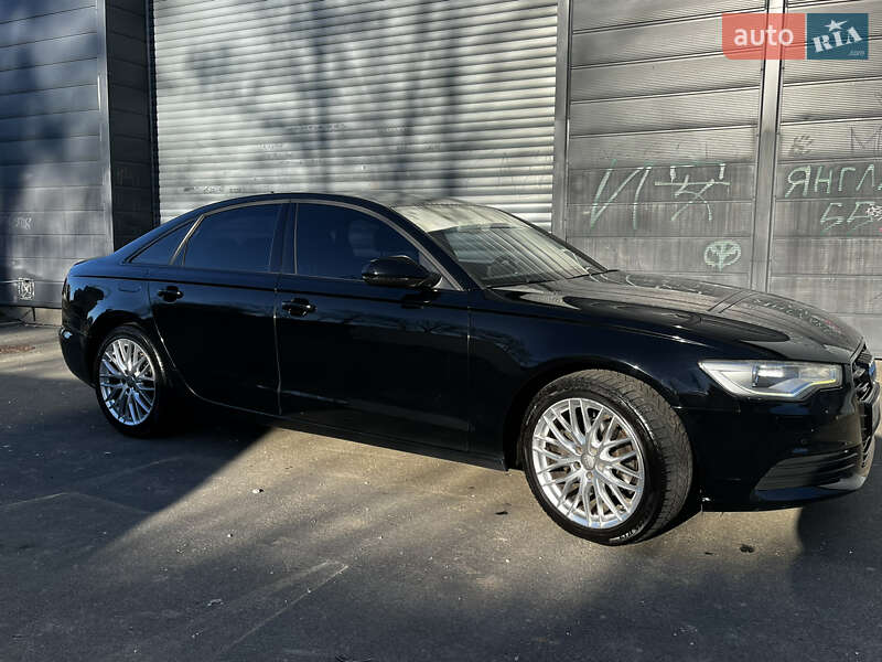 Седан Audi A6 2013 в Киеве