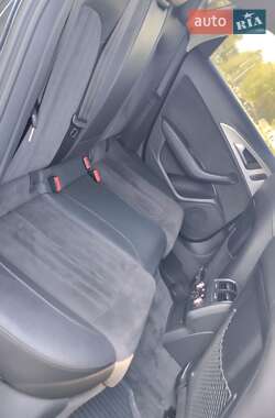 Седан Audi A6 2016 в 